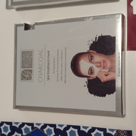 NEW Beauty Self Care Lot of 10 Masks 12 Biore Pore Strips and 6 Headbands - Picture 3 of 16